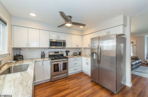 605 Tulsa Ct, Hackettstown NJ  07840-1694 exterior