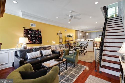 608 Earp St, Philadelphia, PA 19147-5808