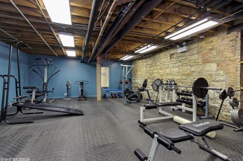 525 Halsted St, Chicago IL  60642-6599 exterior