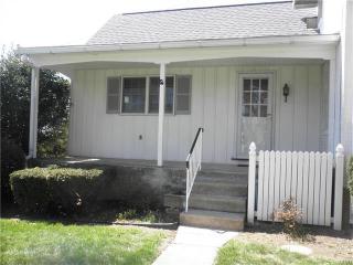 1940 Jonathan St, Allentown, PA 18109-1786