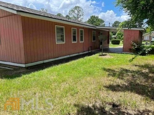 100 Chuck Cir, Warner Robins GA  31093-2614 exterior