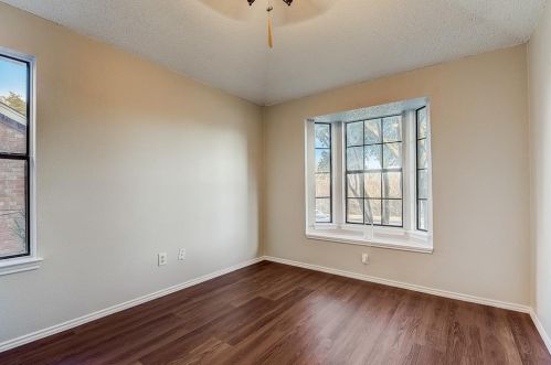 3019 Cemetery Hl Rd, Carrollton TX 75007-5651 exterior