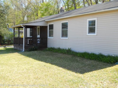 5 Earley Dr, Plumsted Township, NJ 08533-1504