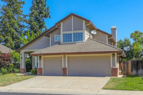 5127 Surreyglen Way, Elk Grove, CA 95758-5612