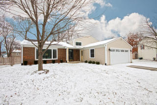 347 Ripley Ct, Naperville, IL 60565-2250