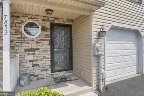 7853 Manada Ct, Harrisburg, PA 17112-8712