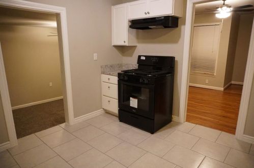 1040 Bowie St, Fort Worth TX  76104-7216 exterior