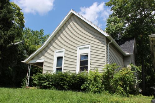 1552 Lexington Ave, Springfield, OH 45505-2224