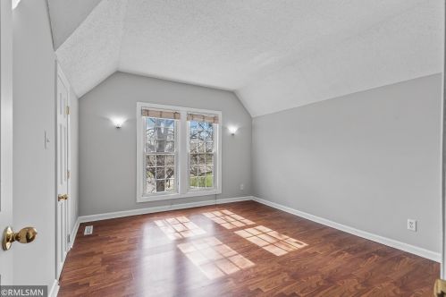 394 Dewey St, Saint Paul MN  55104-3530 exterior