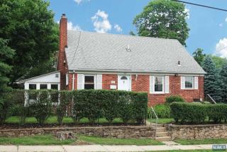 101 Sunset Ln, Tenafly, NJ 07670-1612