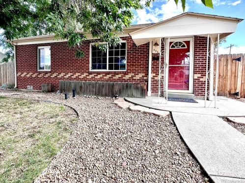 506 Quieto Way, Denver, CO 80223-2218