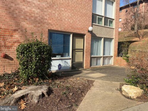 7332 Lee Hwy, Falls Church, VA 32102-7322