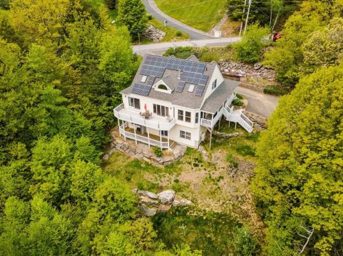 121 Sagamore Rd, Laconia, NH 03249-7459