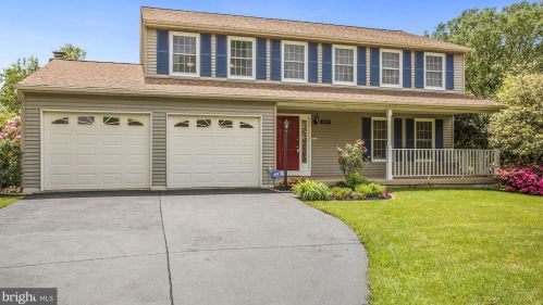 13011 New Austin Ct, Herndon, VA 20171-2653