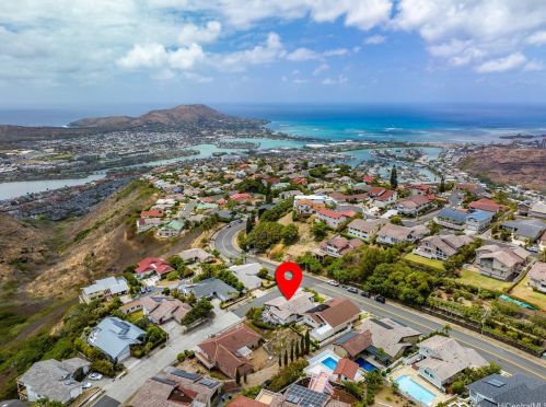 1051 Kaluanui Rd, Honolulu HI  96825-1321 exterior