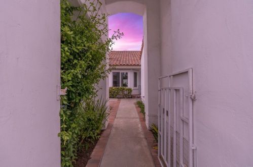 4791 Galicia Way, Oceanside, CA 92056-5121