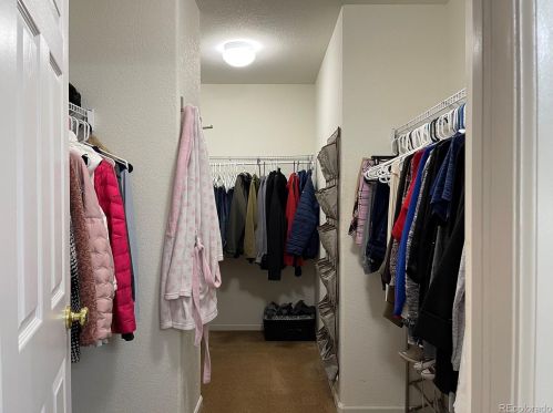 5226 Riviera Cir, Aurora CO 80015-6016 exterior