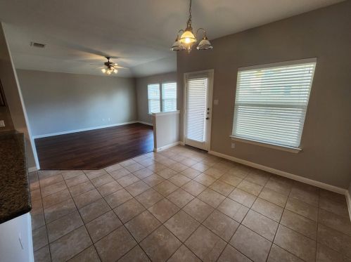 288 Nottingham Loop, Uhland TX  78640-2500 exterior