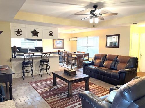 9657 Lea Shore St, Fort Worth TX  76179-3226 exterior