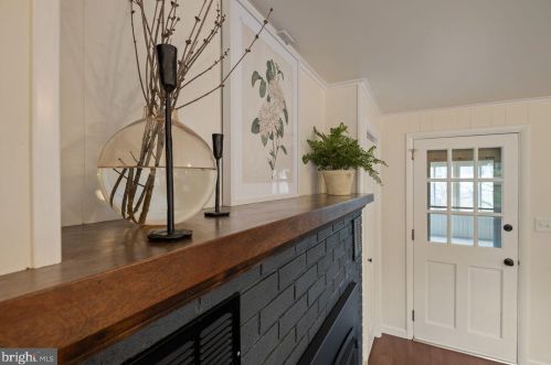 564 Lampeter Rd, Lancaster PA  17602-4010 exterior