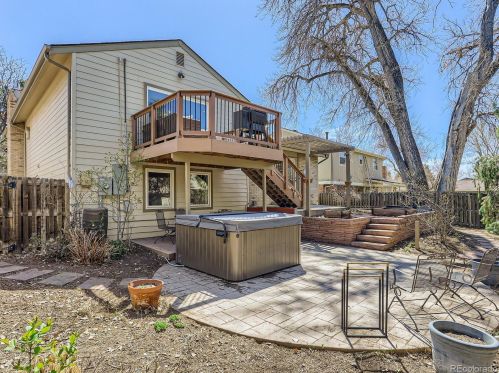 2731 Oakland Cir, Denver CO  80014-3136 exterior