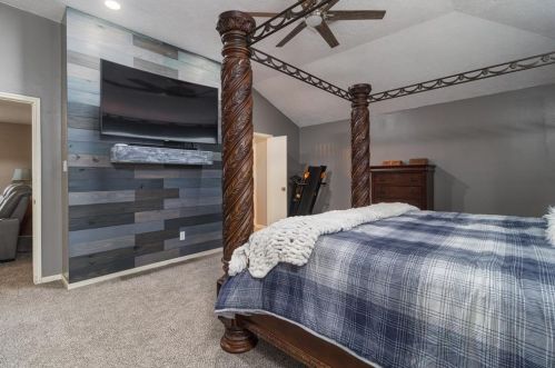 12094 Ln Salle Oaks, Conroe TX  77304-4002 exterior