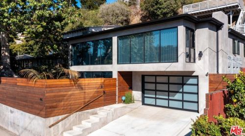 416 Entrada Dr, Santa Monica, CA 90402-1304