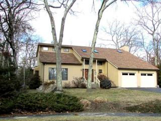 9 Acacia Ct, Coventry, RI 02816-6444