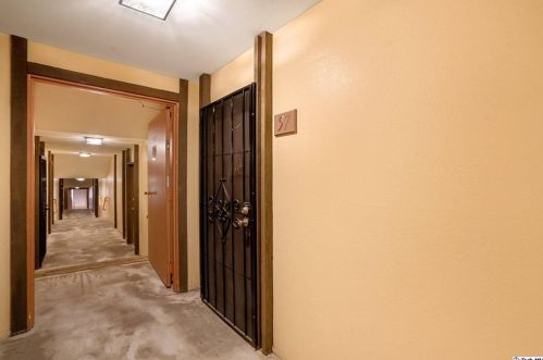 1517 Garfield Ave, Glendale CA 91205-3841 exterior