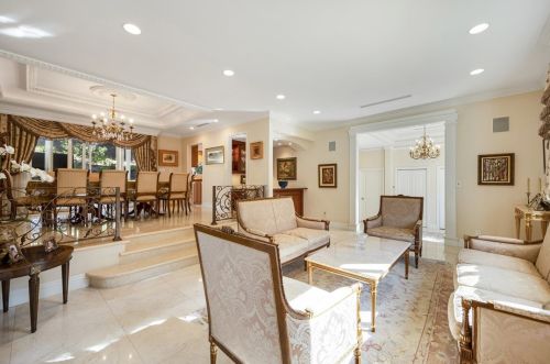 1360 Greenbriar Rd, Glendale CA  91207-1254 exterior