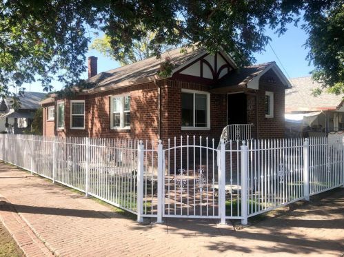 1145 Hunter St, Stockton, CA 95202-1407