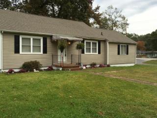 5021 Newport Dr, Chattanooga, TN 37412-2852