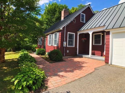 52 Pilgrim Rd, Torrington, CT 06790-3014