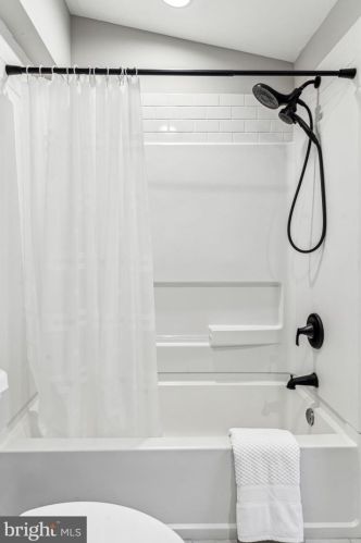 140 Gay St, Philadelphia PA  19127-1310 exterior