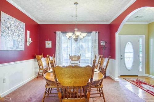 701 Clover Leaf Ct, Locust Grove, GA 30248-3258