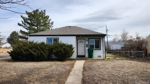 890 Lansing St, Denver, CO 80010-4118