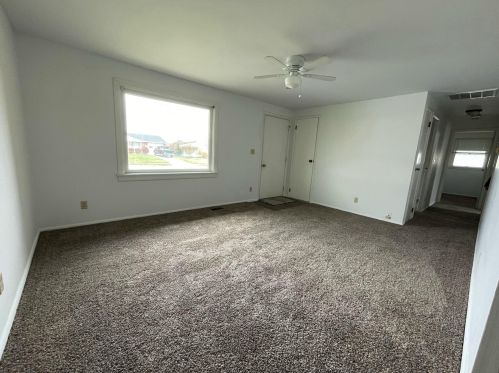 1425 Attleboro Ave, Springfield, OH 45503-2004
