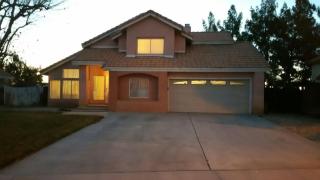 43747 Rialto Dr, Lancaster, CA 93535-5619