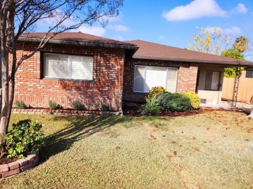 7363 Ysmael Villegas St, Riverside CA  92504-4552 exterior