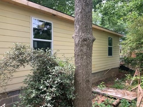 2533 Godfrey Dr, Atlanta, GA 30318-7405
