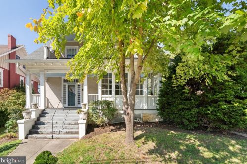 536 Washington St, Charles Town, WV 25414-1089