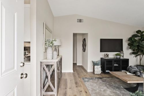 1213 Paseo Hermosa, Oceanside, CA 92056-6449