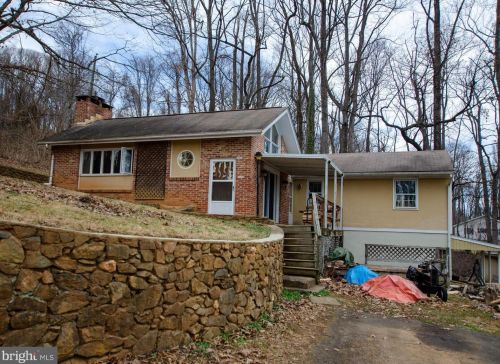 5333 Merry Oaks Rd, The Plains, VA 20198-9722