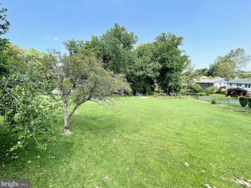 13301 Rippling Brk Dr, Silver Spring MD 20906-5315 exterior