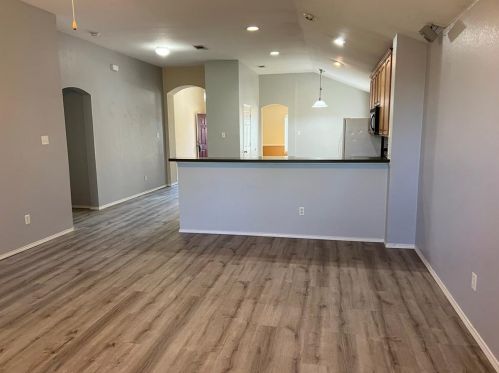 2629 Gardendale Dr, Fort Worth TX  76120-5628 exterior