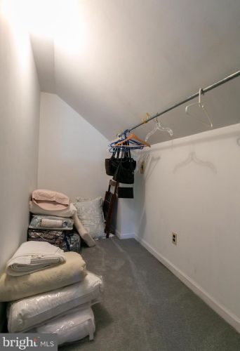 1004 Oakwood Rd, Haddonfield NJ 08033-3632 exterior