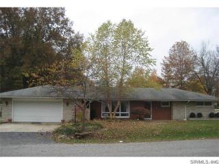 14 Memorial Dr, Grantfork, IL 62249-1004