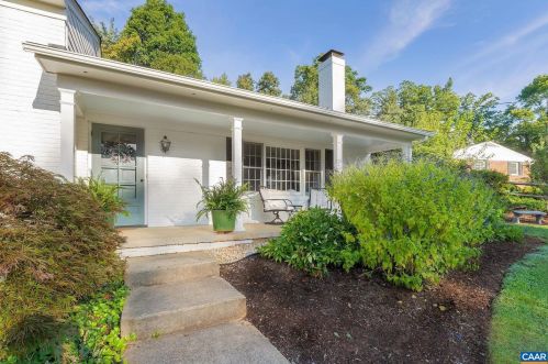127 Woodstock Dr, Charlottesville, VA 22901-2646