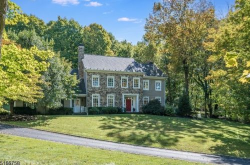 51 Woodland Rd, Dover NJ  07869-4135 exterior