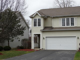 544 Birch Rd, Bull Valley, IL 60098-2753